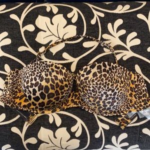 Victoria’s Secret 🖤leopard bikini top🖤36D